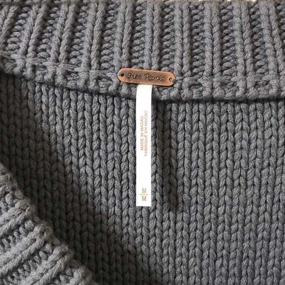 Free People Alli V Neck Sweater in Titan Gray - Size Medium - Picture 4 of 7